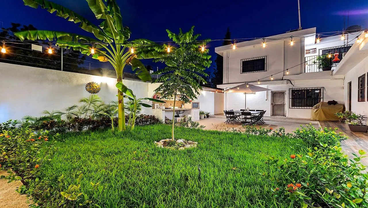 Vacation Rental - Upper Floor Room At Casa Cocoa Cozumel